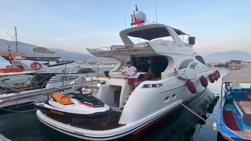 YACHT CLEOPATRA